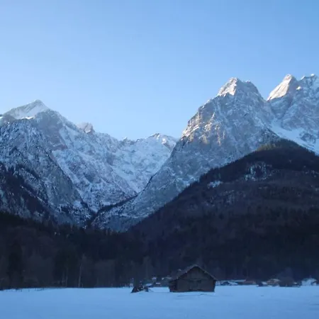 With 4 Bedrooms Nyaraló Garmisch-Partenkirchen