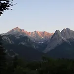 With 4 Bedrooms * 가르미슈파르텐키르헨